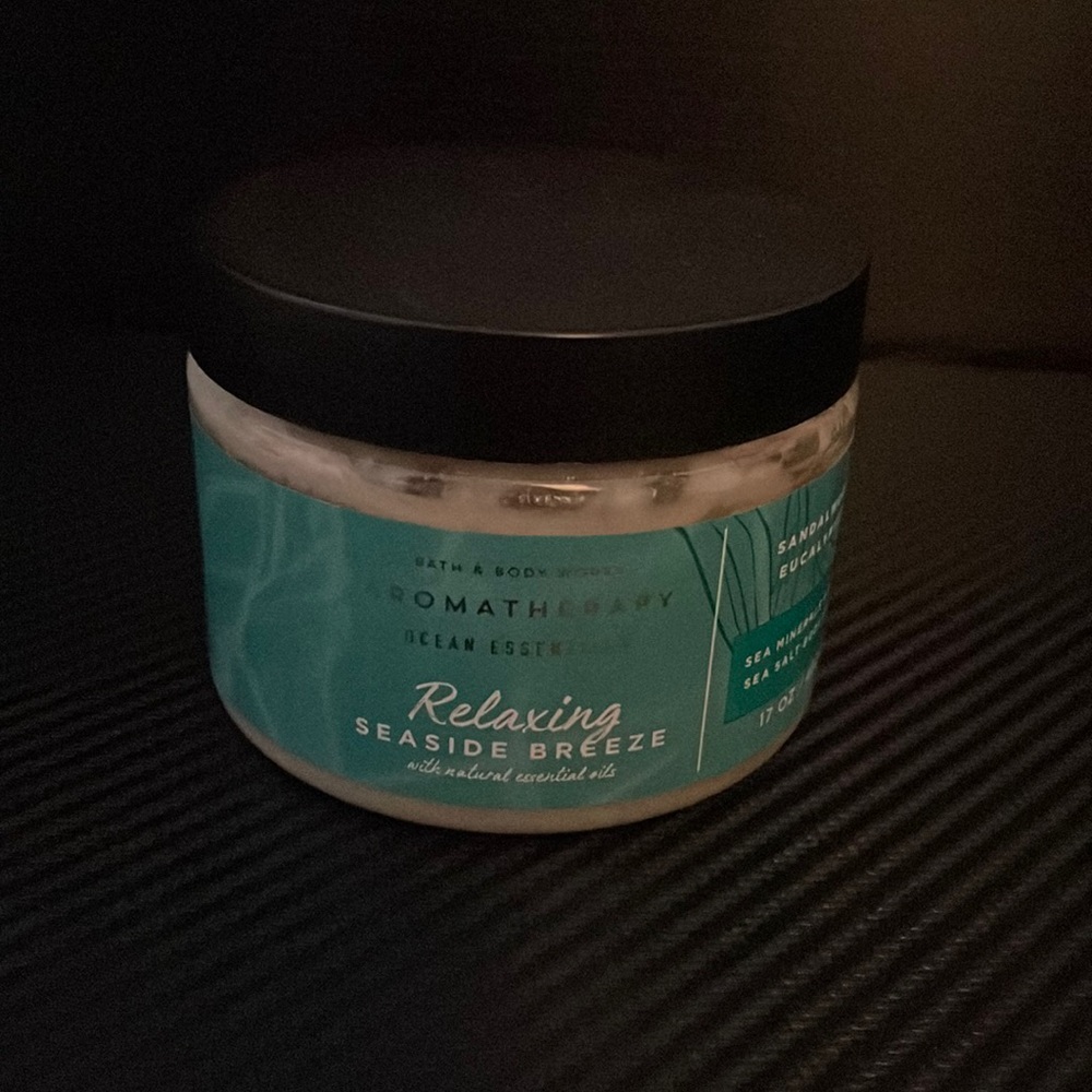 Bath & Body Works Aromatherapy Body Scrub